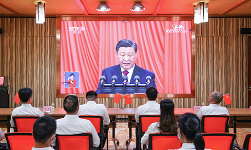 “勠力同心， 勇毅前行”  <br>全體黨員集中收看二十大開幕盛況